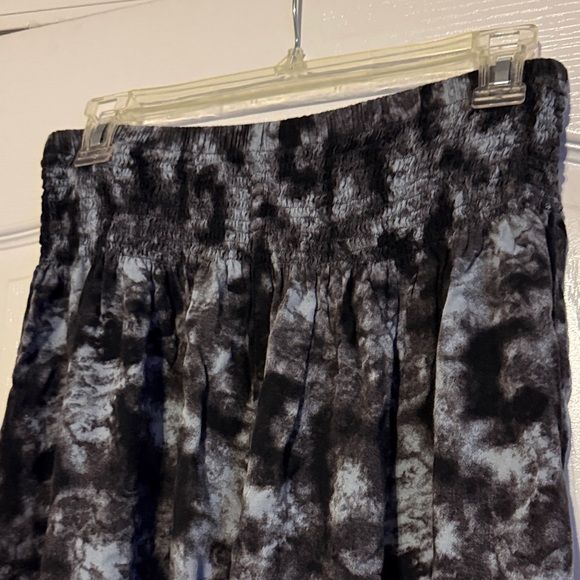 Harem Black and Gray Patterned Pants - Picture 4 of 7
